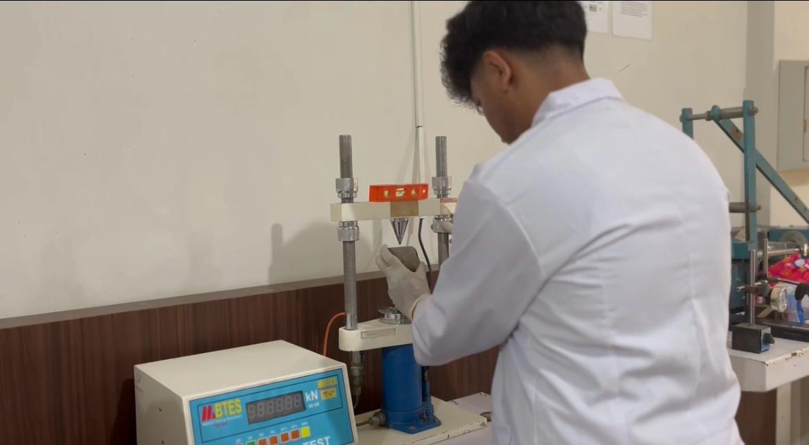 Uji Laboratorium Material
